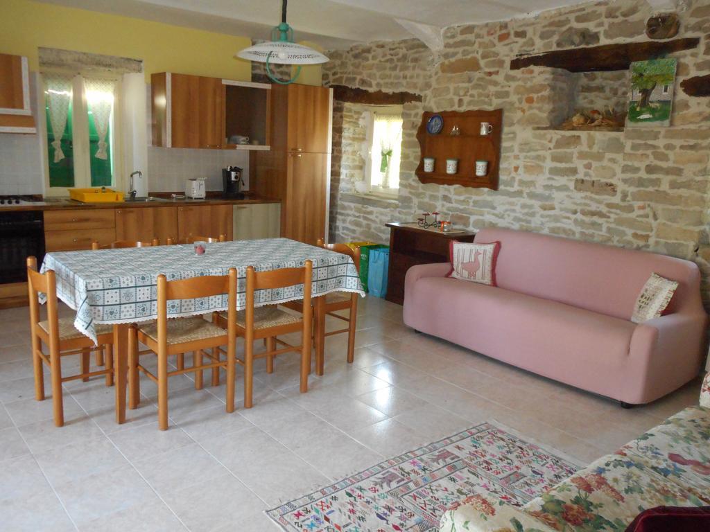 Agriturismo Cascina Serra Cossano Belbo 外观 照片