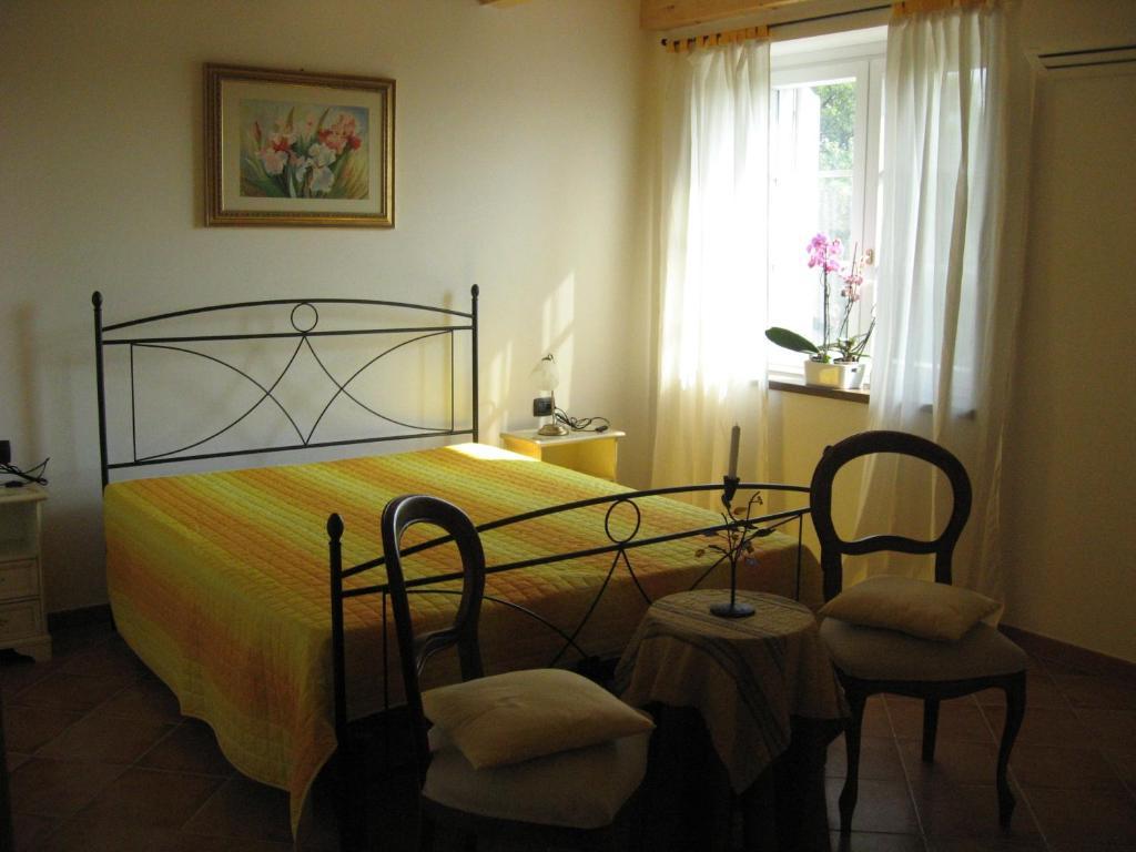 Agriturismo Cascina Serra Cossano Belbo 客房 照片