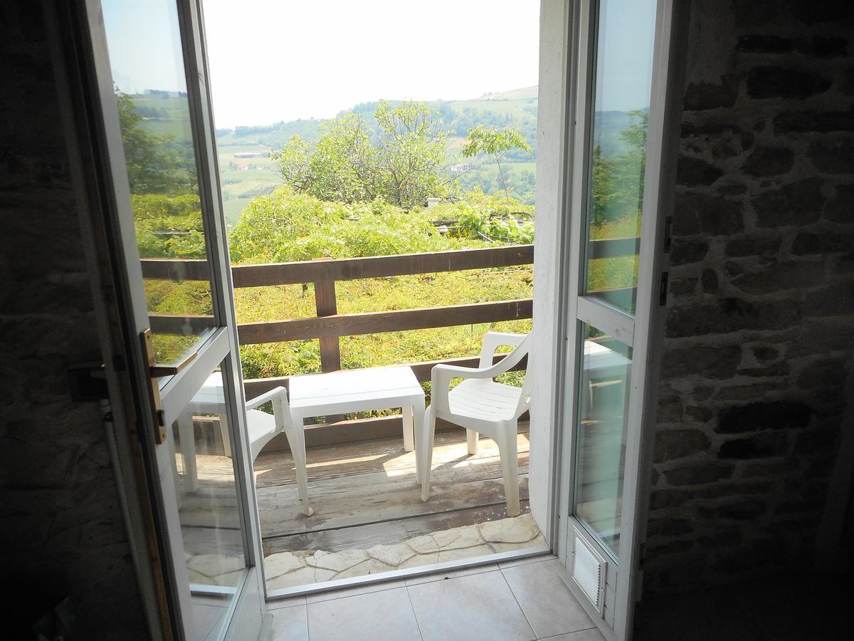 Agriturismo Cascina Serra Cossano Belbo 外观 照片