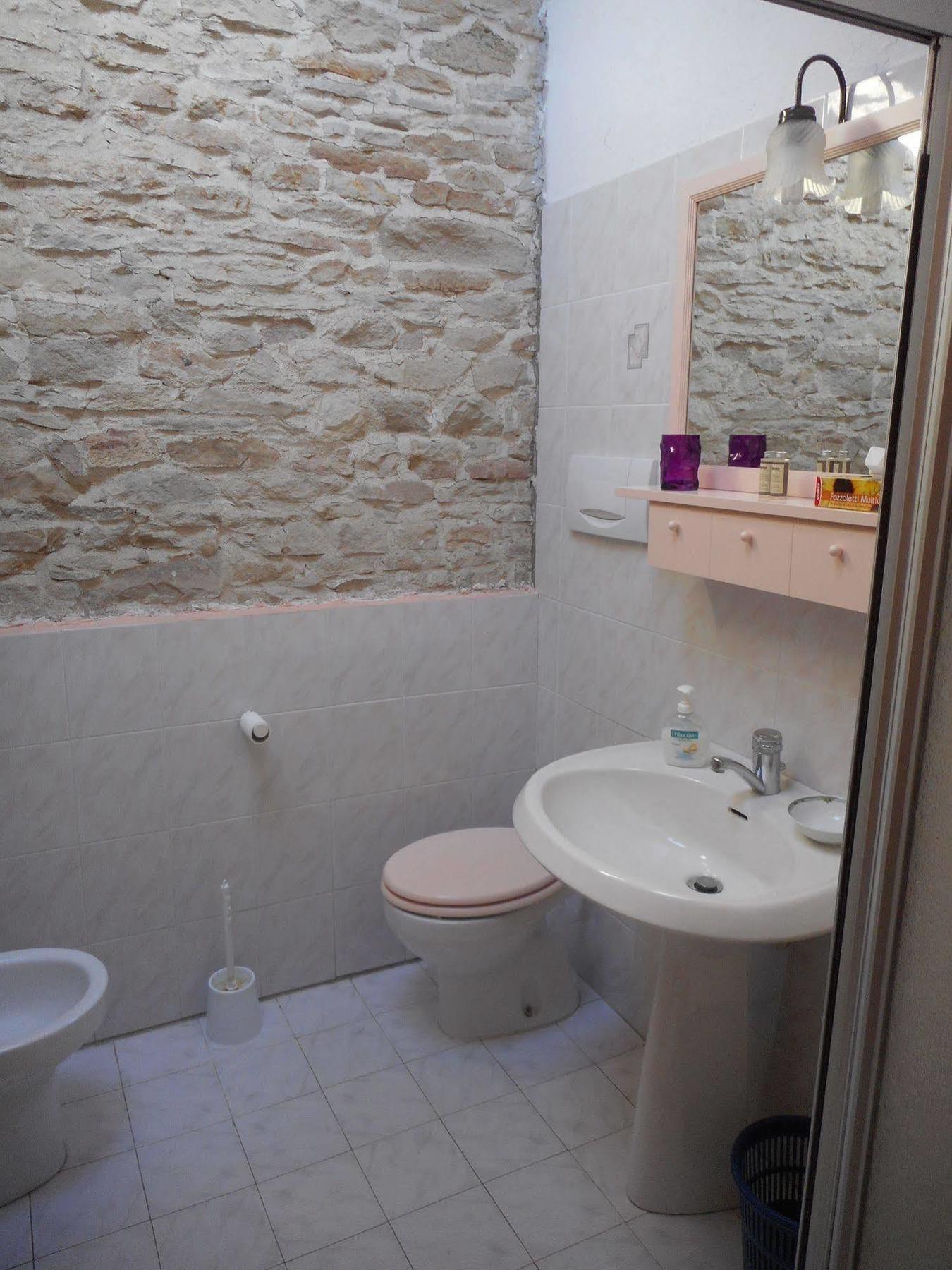 Agriturismo Cascina Serra Cossano Belbo 外观 照片