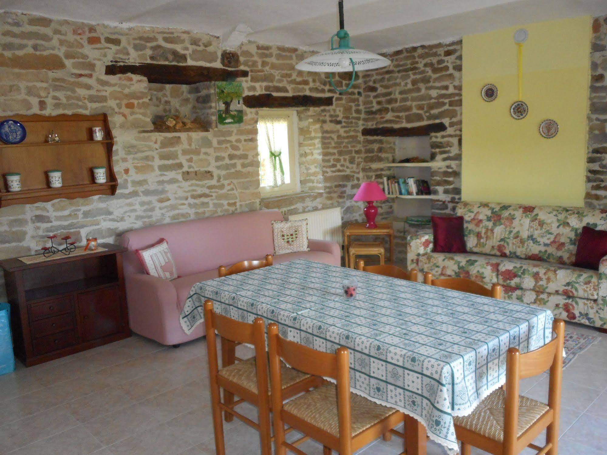 Agriturismo Cascina Serra Cossano Belbo 外观 照片